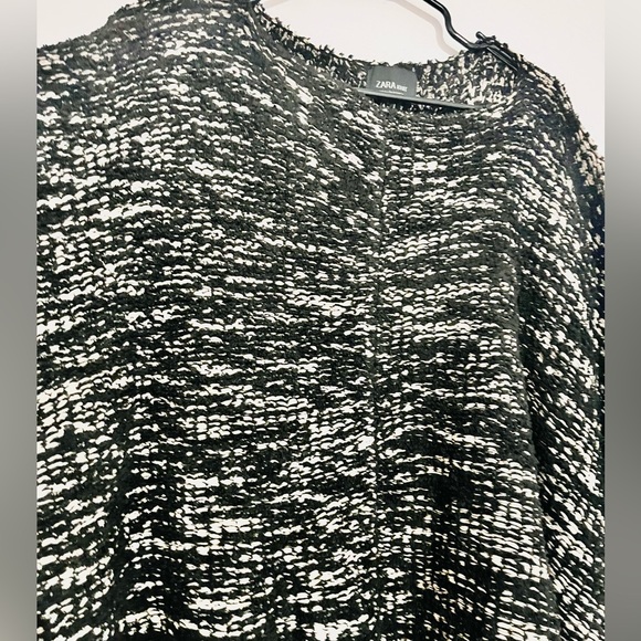 Zara knit poncho - Picture 3 of 3